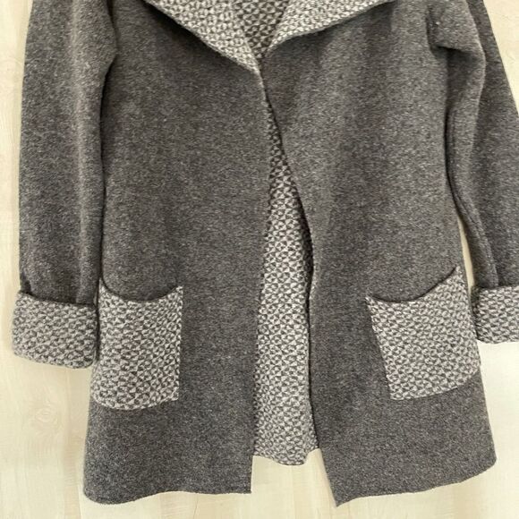 Chiaramente gray‎ wool open front cardigan, size small - Picture 9 of 13